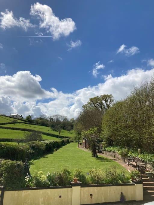 Charming Countryside Cottage Ground Floor Apartment In Combeinteignhead Devon Bishopsteignton Bagian luar foto